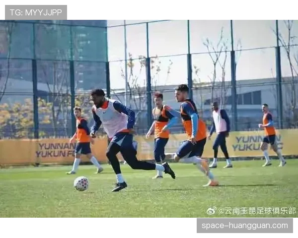 云南玉昆结束迪拜冬训启程回国,春节后玉溪重新集结备战 云南玉昆结束迪拜冬训启程回国,春节后玉溪重新集结备战